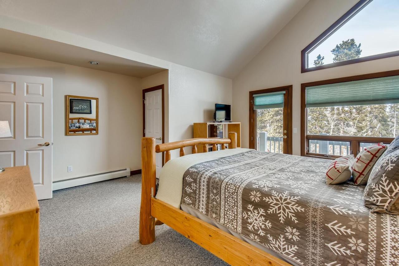 Pinecreek #F - 3 Bedroom - Close To Town - Shuttle To Slopes - Pool And Hot Tub Access Breckenridge Eksteriør bilde
